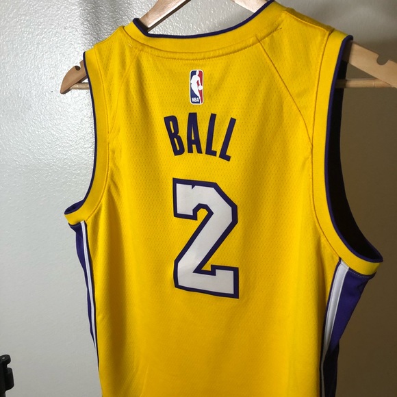 Lakers Alonzo Ball Jersey - Picture 2 of 4